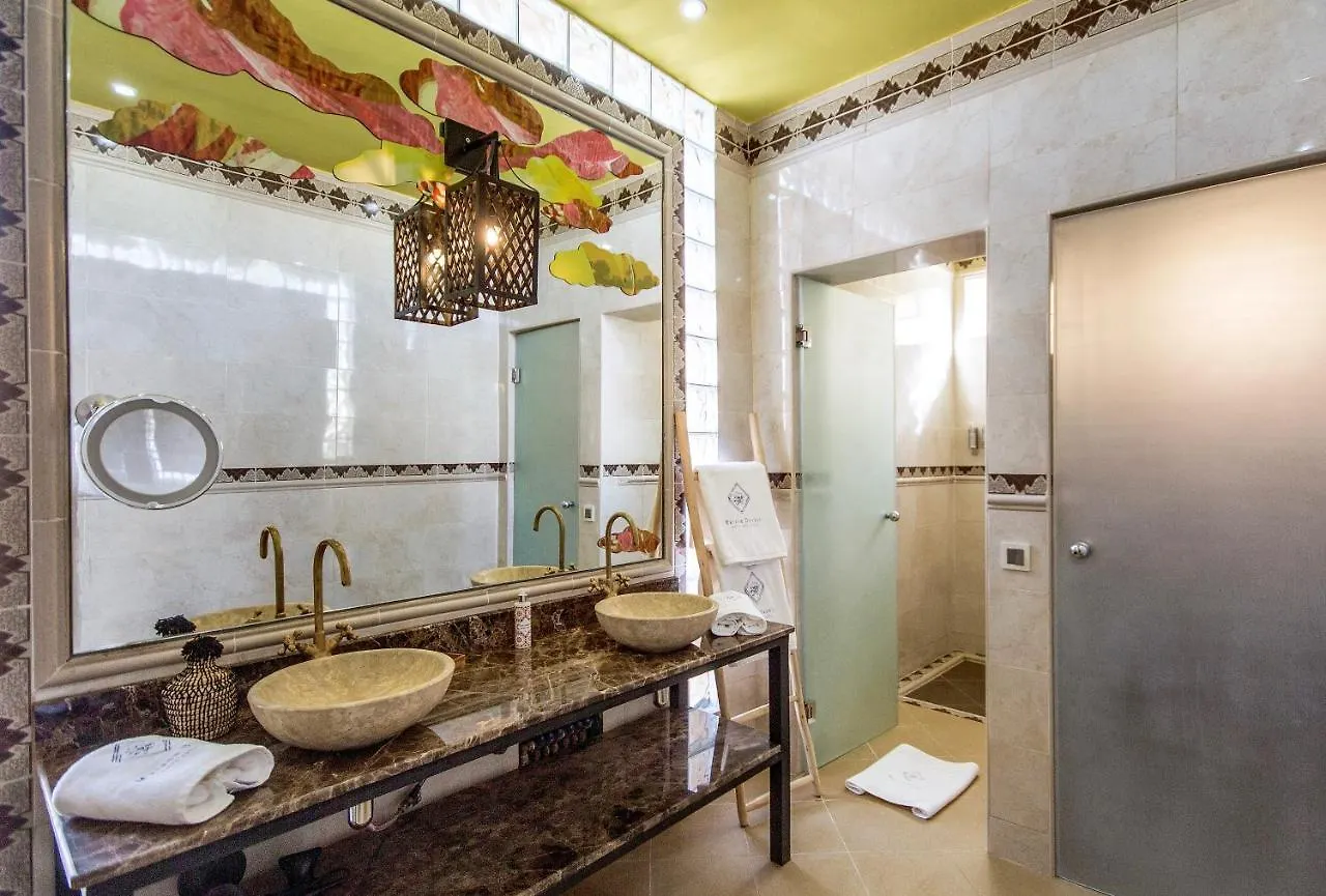 Maison Daouia Ouled Jelal Gasthuis