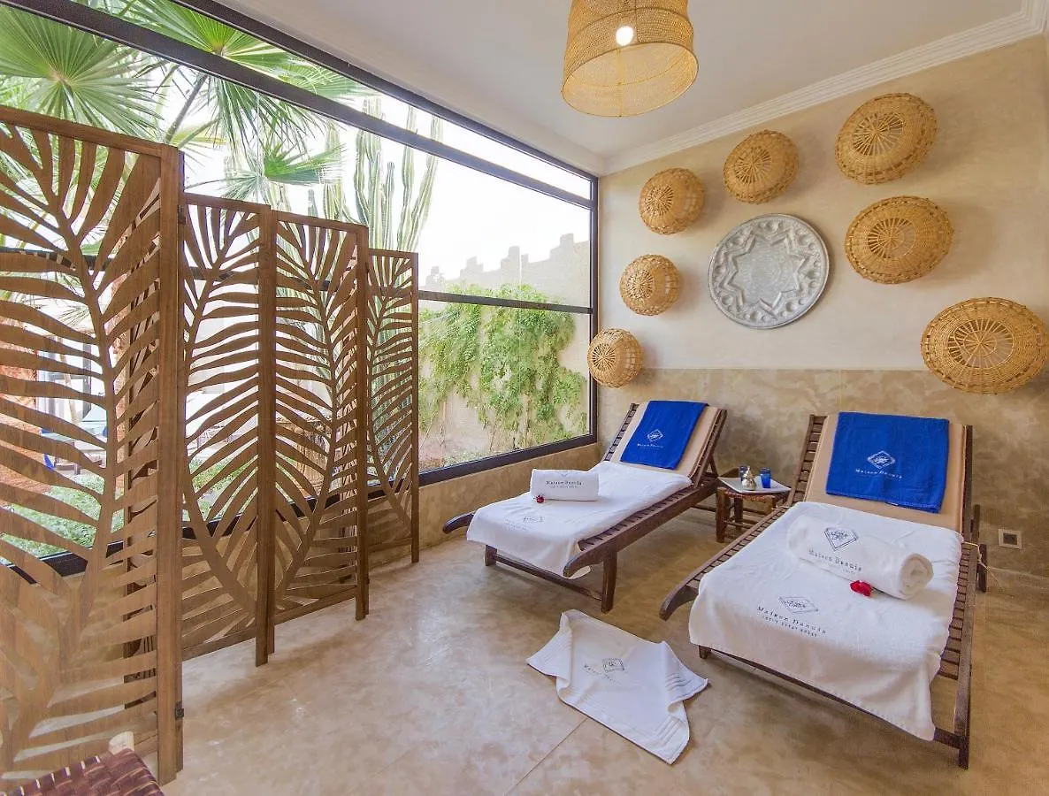 Maison Daouia Ouled Jelal Guest house