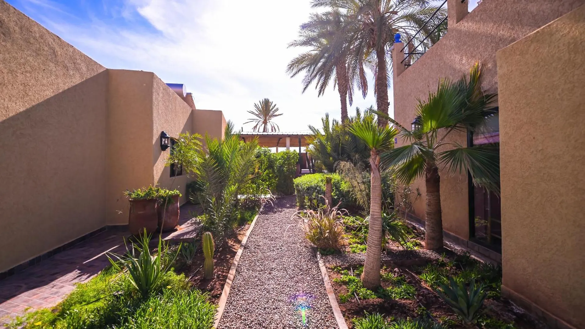Maison Daouia Ouled Jelal 0*,  Morocco